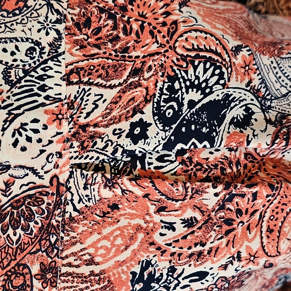 Button Top - Picture 13 of 16